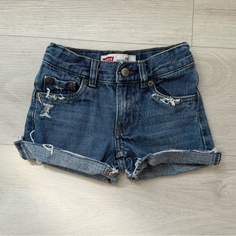 Distressed Denim Shorts Levis 3T ( 2-3YRS)